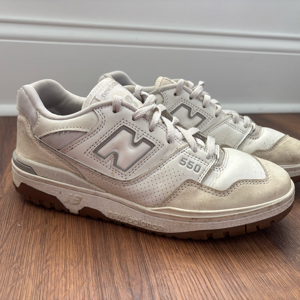 New Balance Men's 550 Cream Sneakers